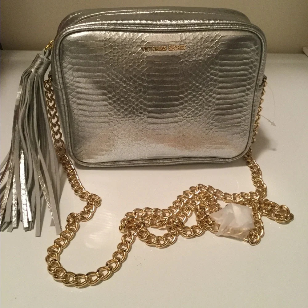 Victoria’s Secret sliver bag
